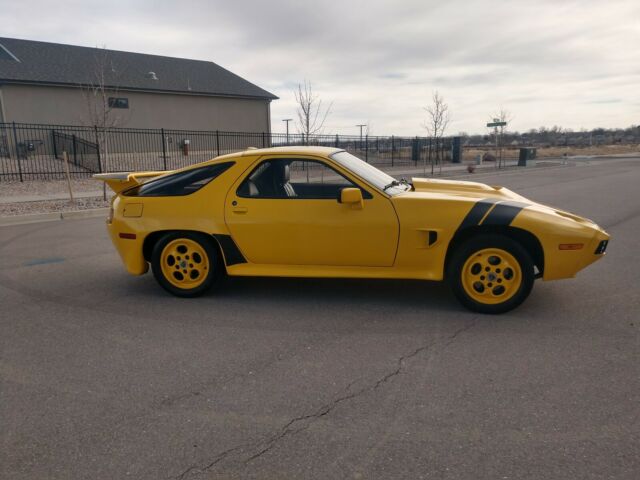 Porsche 928 1979 image number 23