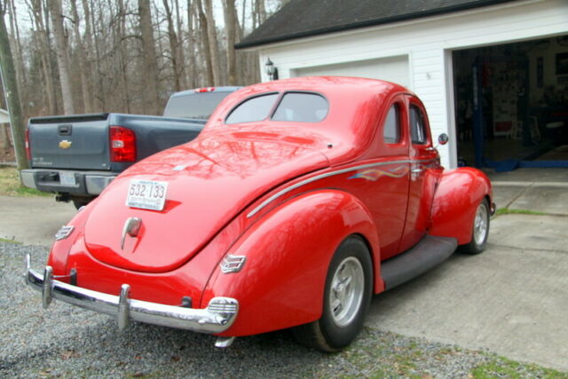 Ford Deluxe 1940 image number 13