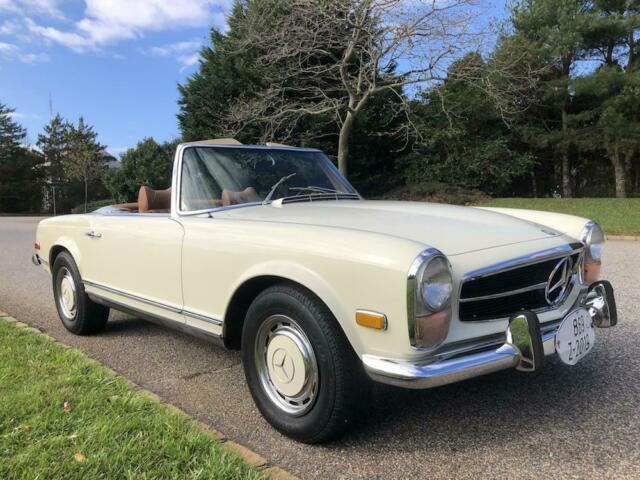 Mercedes-Benz SL-Class 1970 image number 25