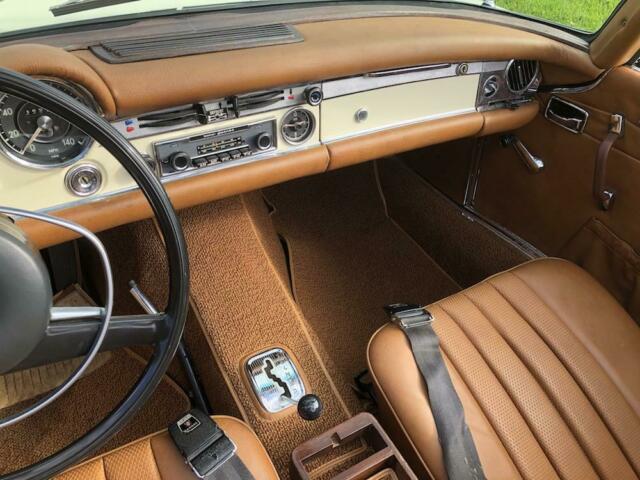 Mercedes-Benz SL-Class 1970 image number 45