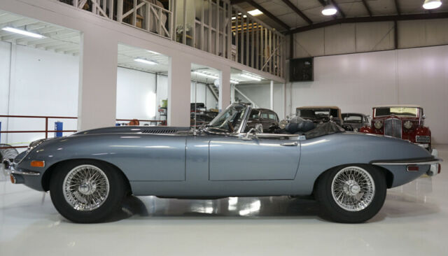 Jaguar E-Type 1969 image number 27