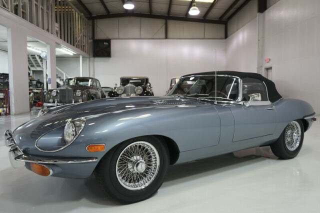 Jaguar E-Type 1969 image number 8