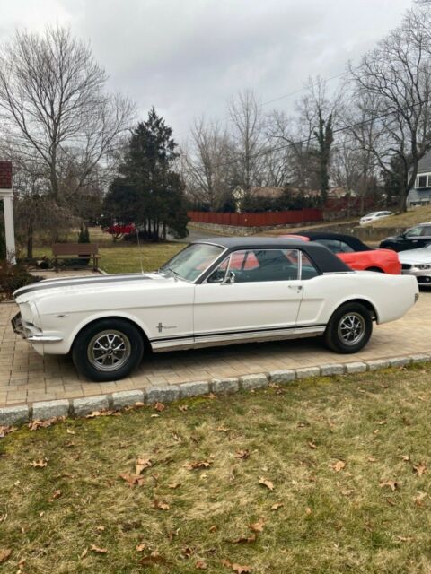 Ford Mustang 1966 image number 21