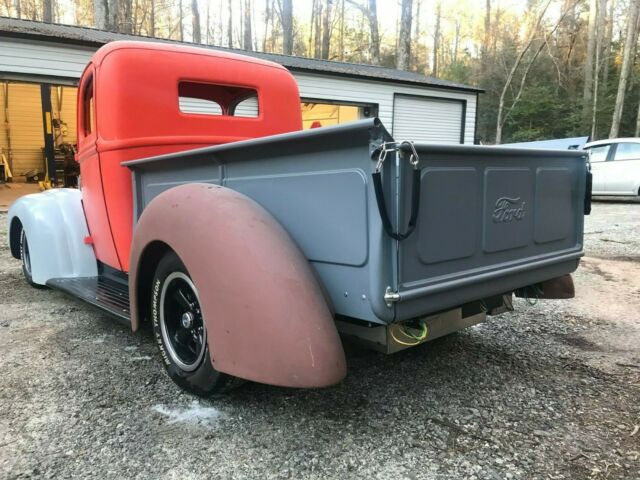 Ford F-100 1947 image number 20