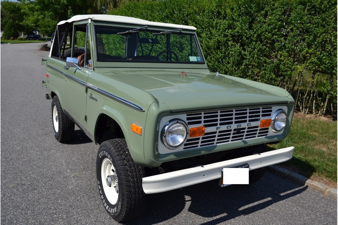 Ford Bronco 1976 image number 0