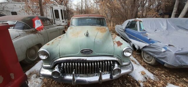 Buick Roadmaster 1952 image number 2