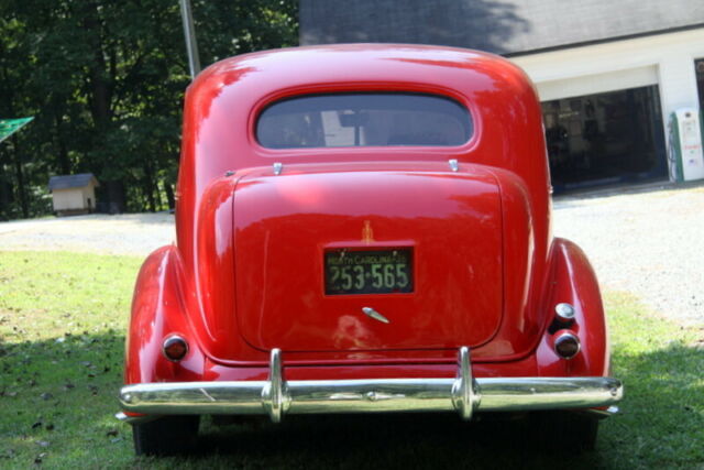 Oldsmobile 2 door sedan 1936 image number 22