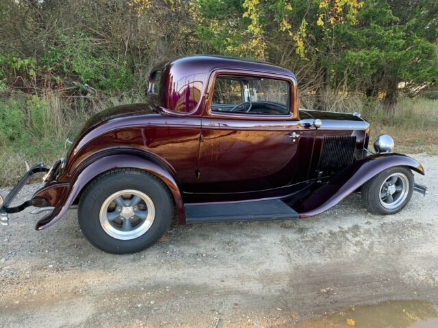 Ford 3 Window Coupe 1932 image number 28