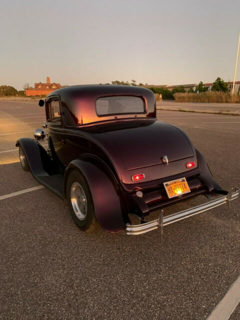 Ford 3 Window Coupe 1932 image number 42