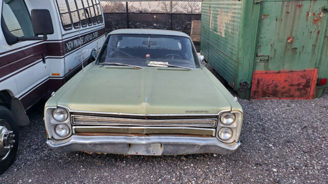 Plymouth Fury 1968 image number 0