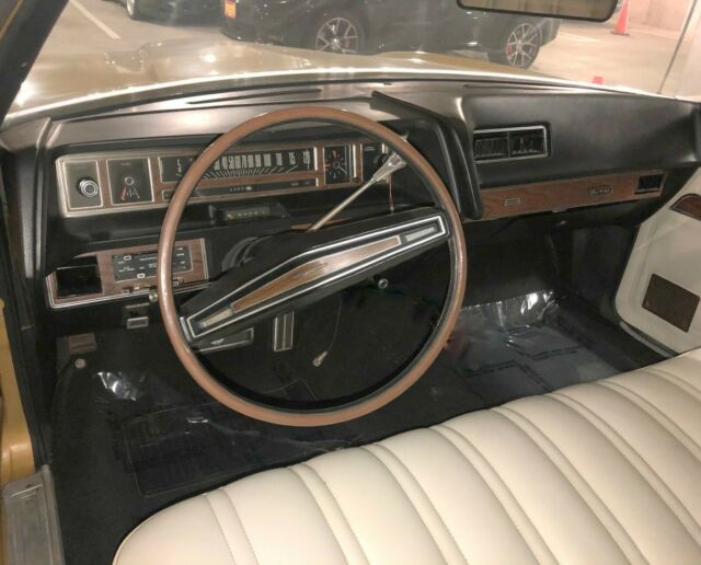 Ford LTD 1972 image number 6