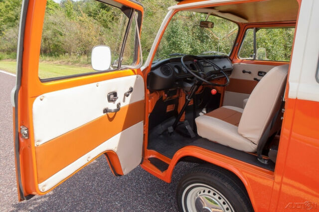 Volkswagen Westfalia 1973 image number 10