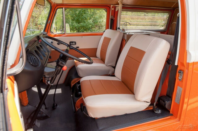 Volkswagen Westfalia 1973 image number 11