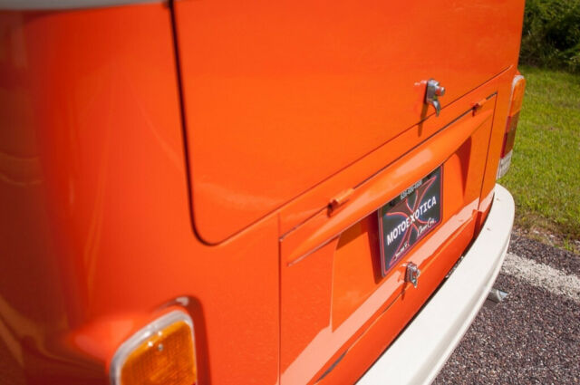 Volkswagen Westfalia 1973 image number 8