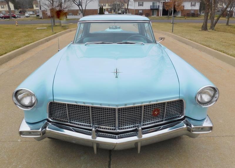 Lincoln Continental 1956 image number 1