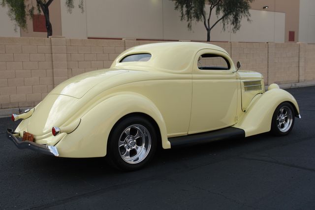 Ford Roadster 1936 image number 2