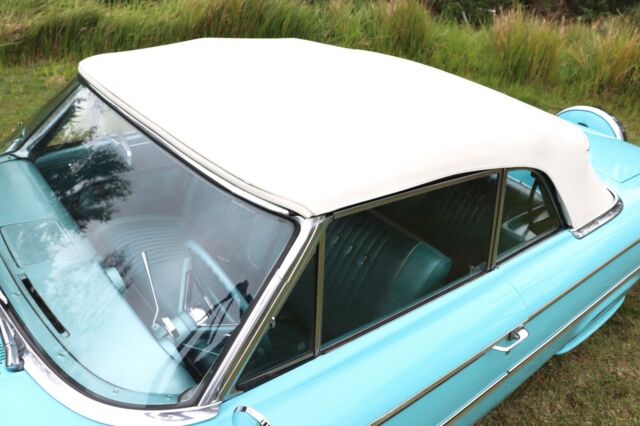 Ford Galaxie 1963 image number 8