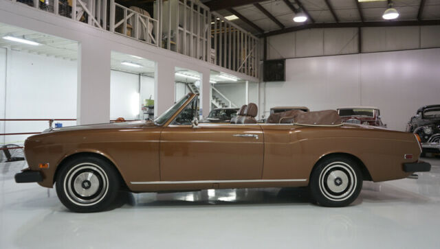 Rolls-Royce Corniche 1973 image number 6