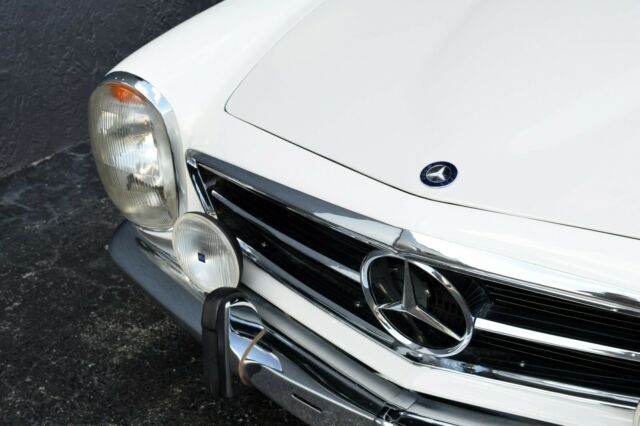 Mercedes-Benz SL-Class 1968 image number 10