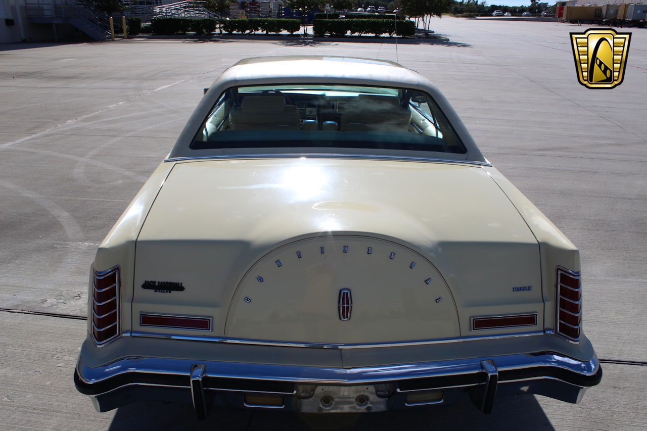 Lincoln Continental 1978 image number 11