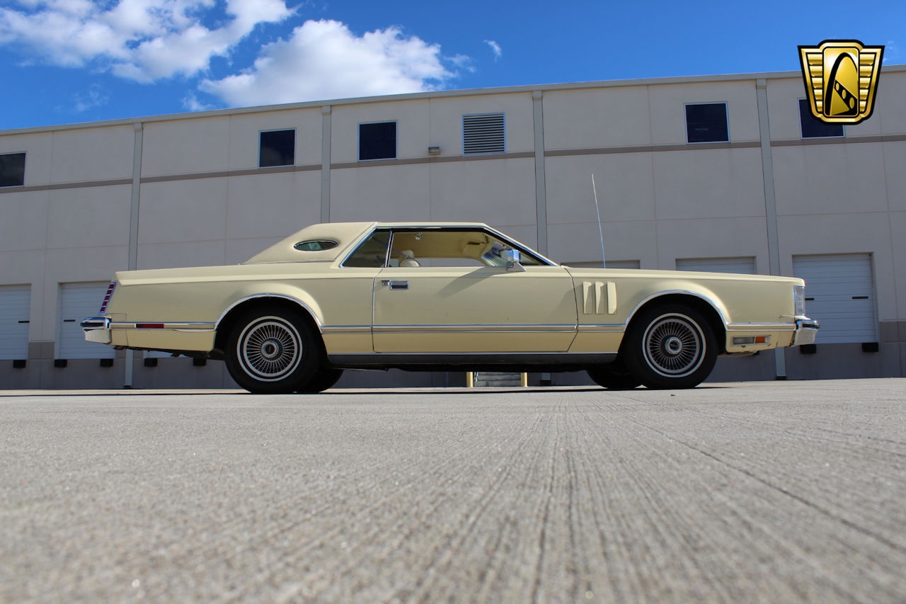 Lincoln Continental 1978 image number 19