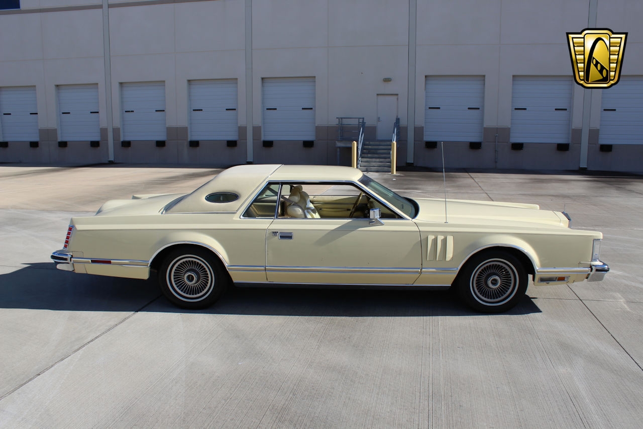 Lincoln Continental 1978 image number 41