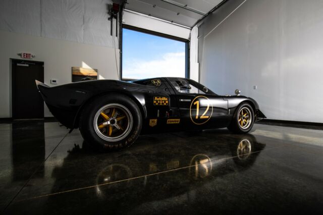 Ford GT40 1965 image number 10