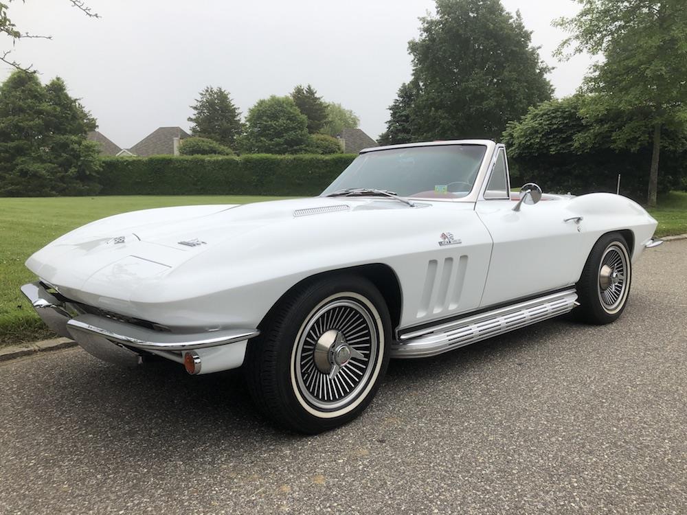 Chevrolet Corvette 1966 image number 14