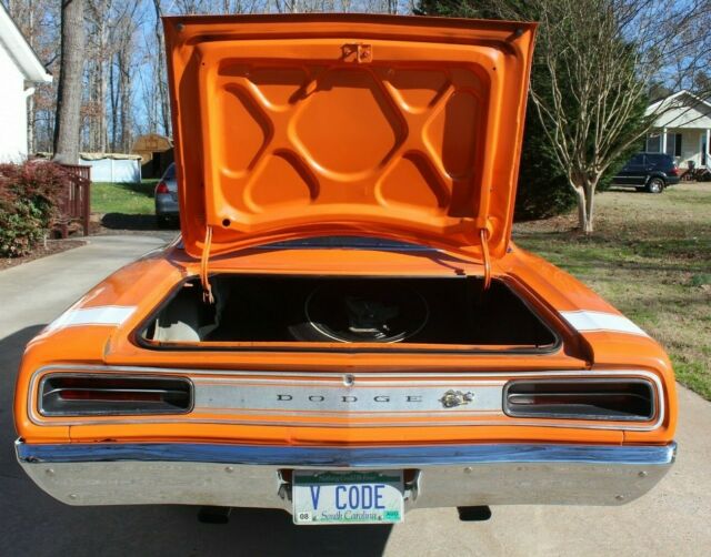 Dodge Coronet 1970 image number 16