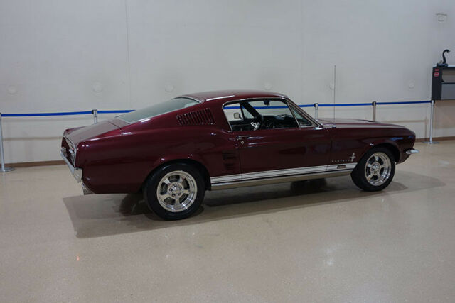 Ford Mustang 1967 image number 27