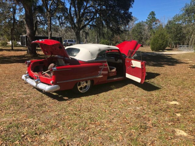 Oldsmobile Eighty-Eight 1953 image number 10