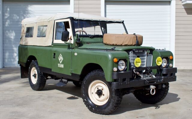 Land Rover 109 Series 3 1974 image number 1