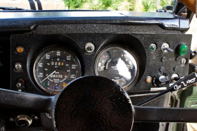 Land Rover 109 Series 3 1974 image number 16