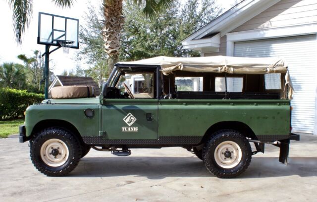 Land Rover 109 Series 3 1974 image number 27