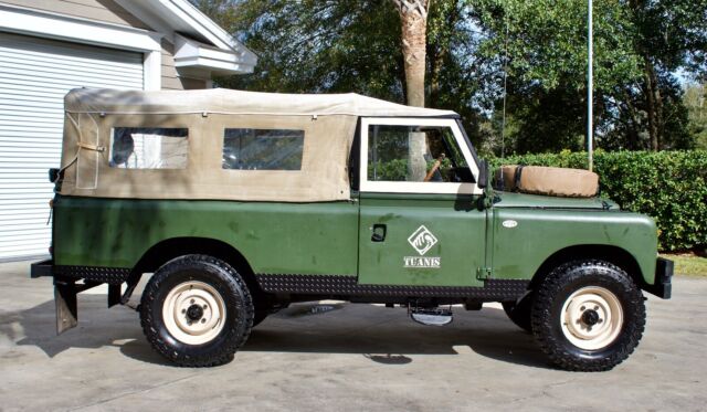 Land Rover 109 Series 3 1974 image number 28