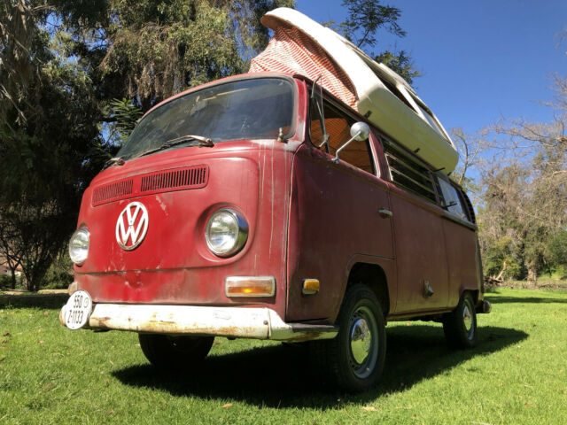 Volkswagen Bus/Vanagon 1971 image number 2