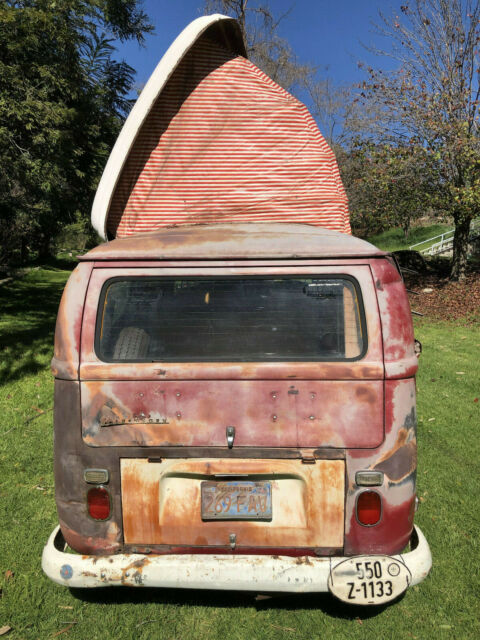 Volkswagen Bus/Vanagon 1971 image number 29