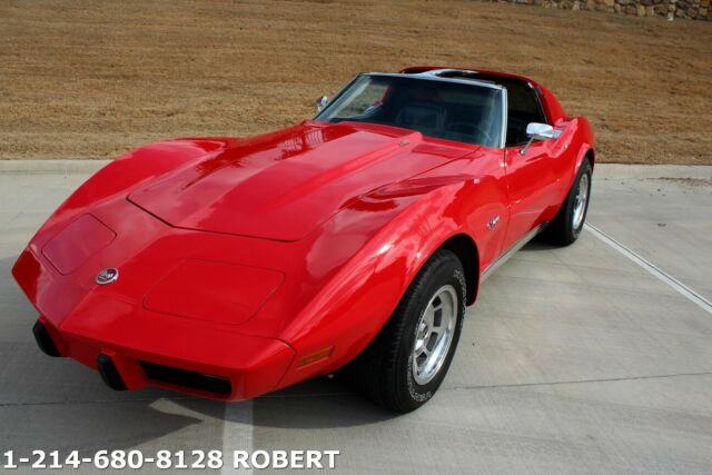 Chevrolet Corvette 1976 image number 17