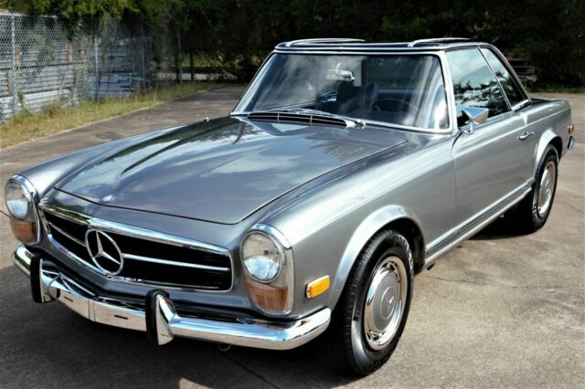 Mercedes-Benz SL-Class 1970 image number 42