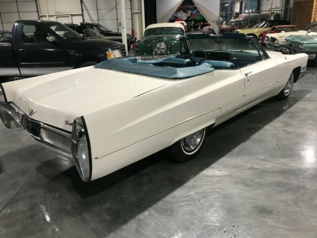 Cadillac DeVille 1967 image number 28