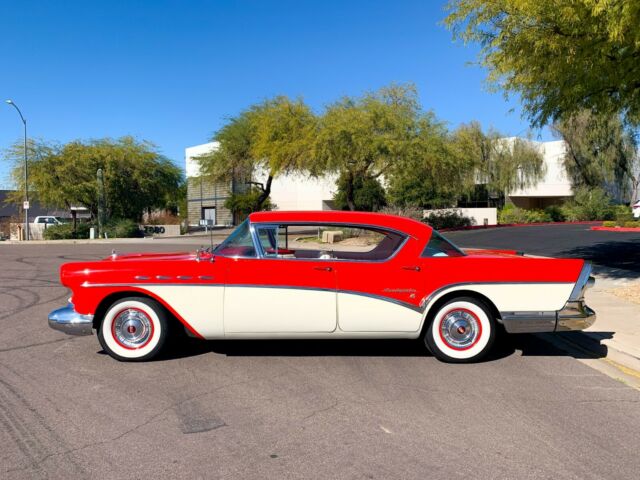 Buick Roadmaster 1957 image number 2