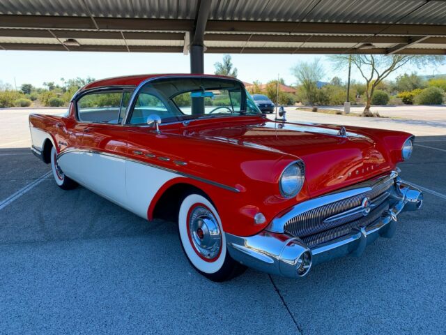 Buick Roadmaster 1957 image number 9