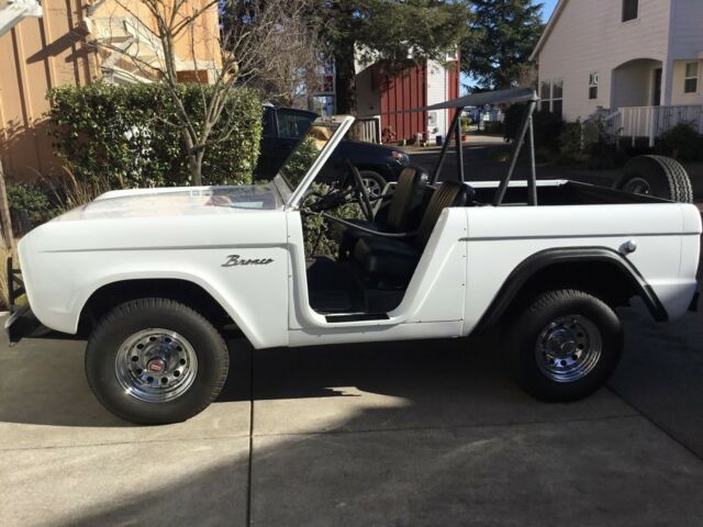 Ford Bronco 1966 image number 0