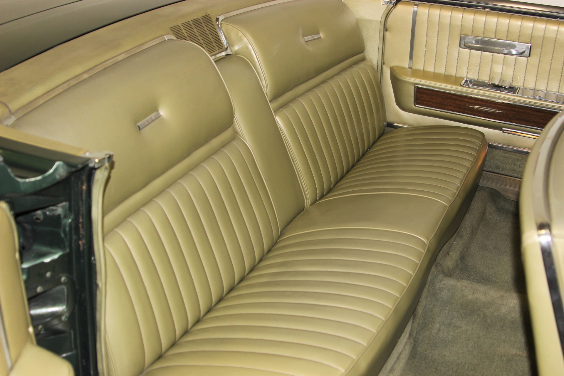 Lincoln Continental 1965 image number 21