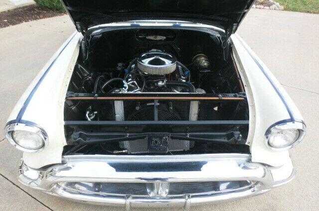 Oldsmobile Eighty-Eight 1956 image number 20