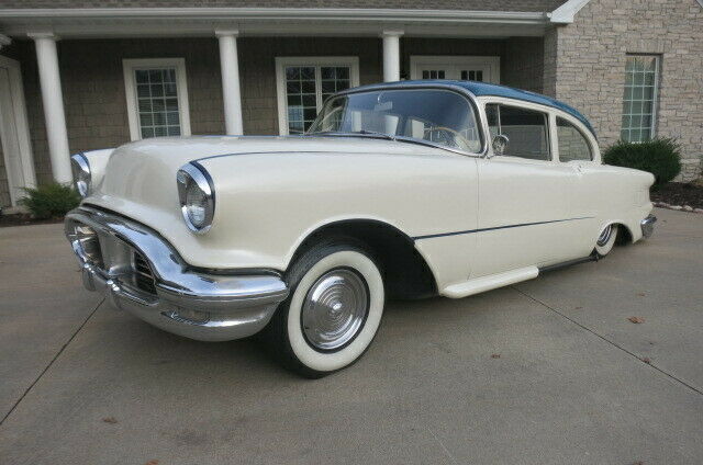 Oldsmobile Eighty-Eight 1956 image number 46