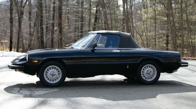 Alfa Romeo Spider 1976 image number 11