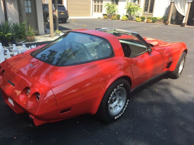 Chevrolet Corvette 1979 image number 28