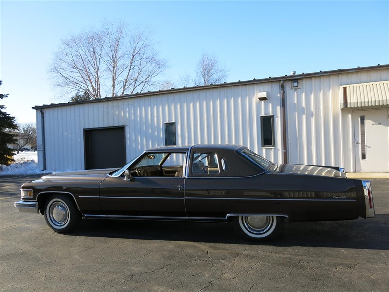 Cadillac Coupe DeVille, 1976 image number 28