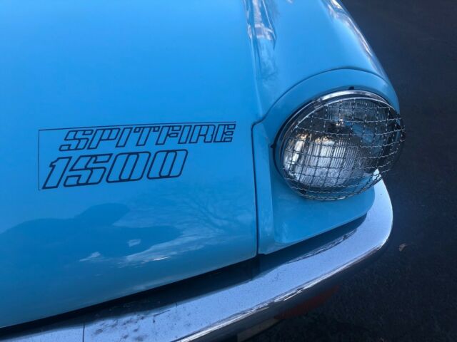 Triumph Spitfire 1973 image number 39